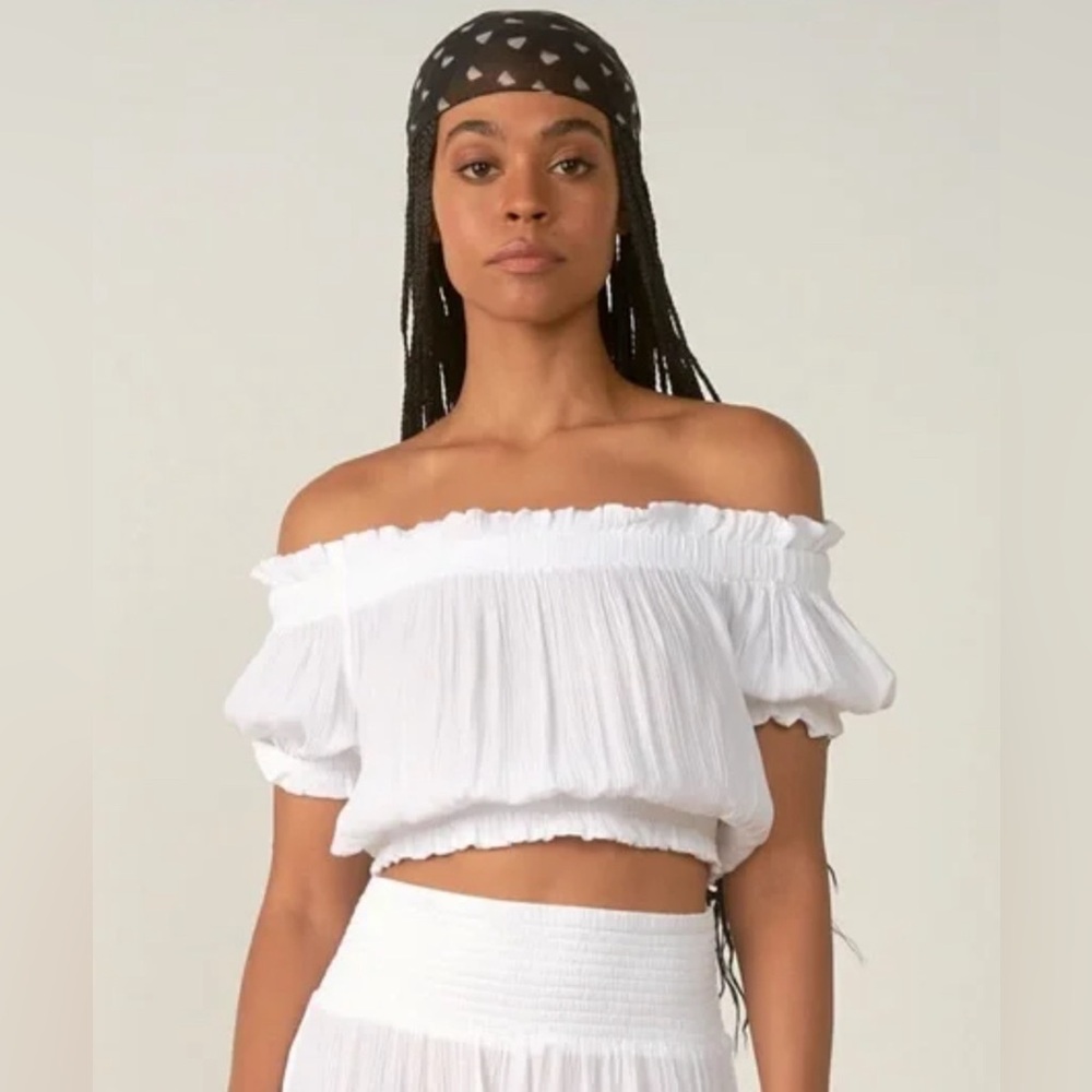 Elan Off Shoulder Crop Top